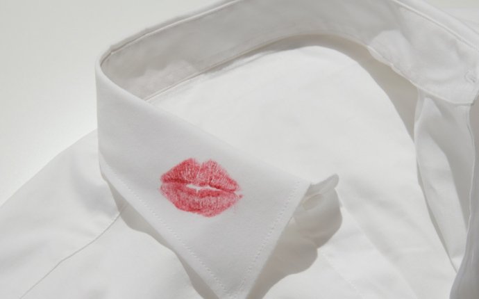 Lipstick Stain Removal - How to Remove Lipstick Stains